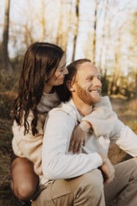tenue couple séance photo nature Limoges tons neutres