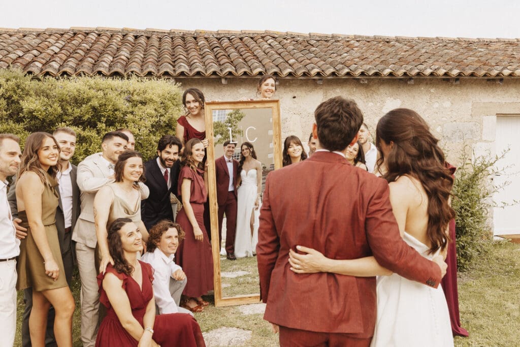 Photos de groupe cocktail mariage au Logis des Calices Jurignac — photographe mariage Charente Nouvelle-Aquitaine